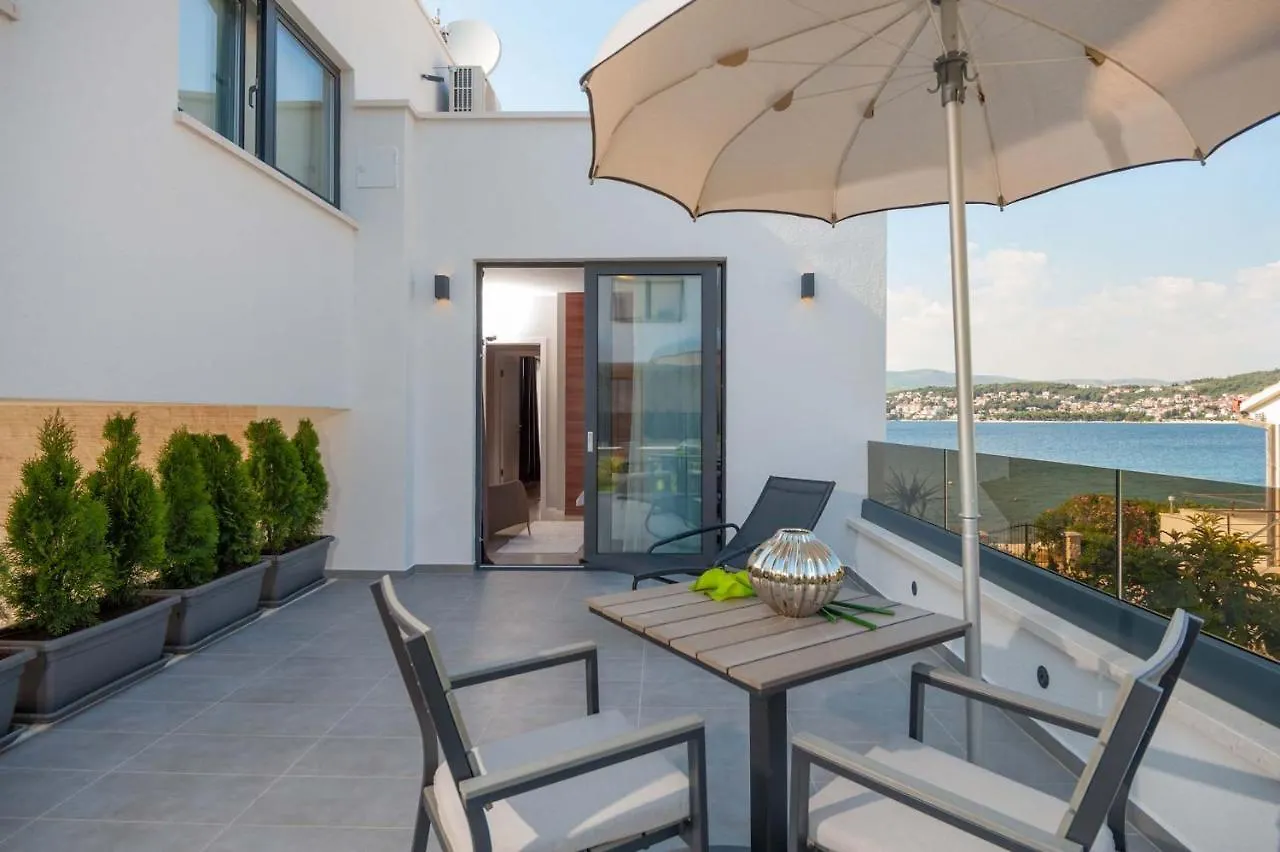 Villa Trogir Twins 1 0*,  Croatia
