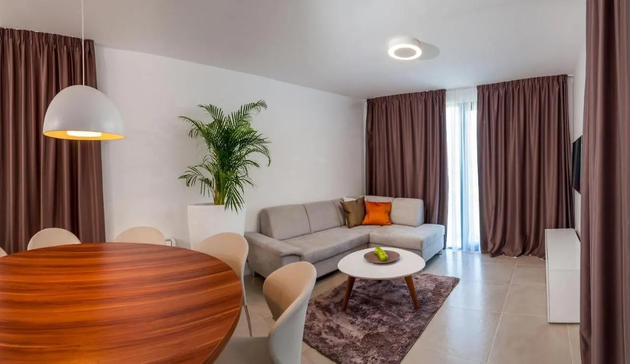 Villa Trogir Twins 1