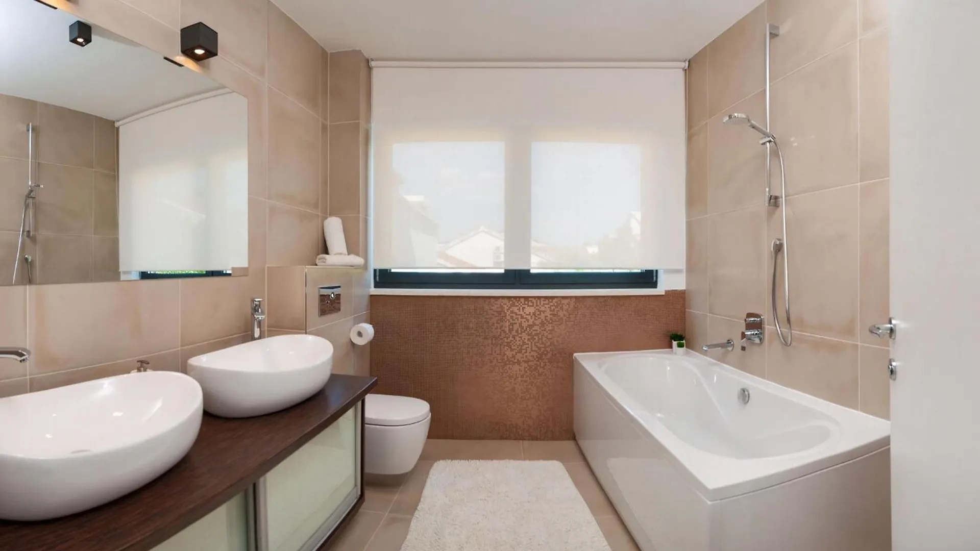 Villa Trogir Twins 1 0*,  Croatia