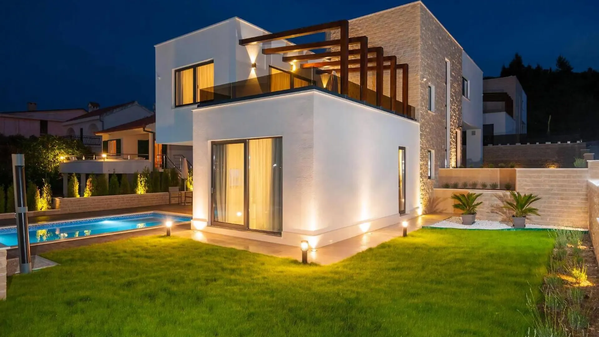 Villa Trogir Twins 1