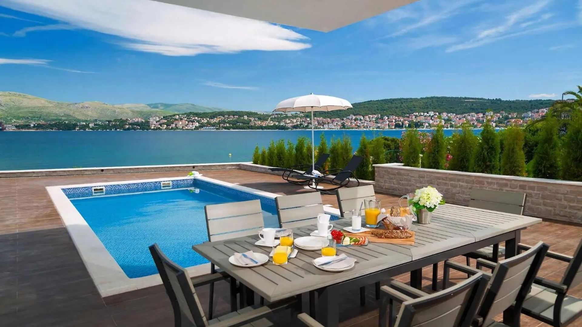 Villa Trogir Twins 1