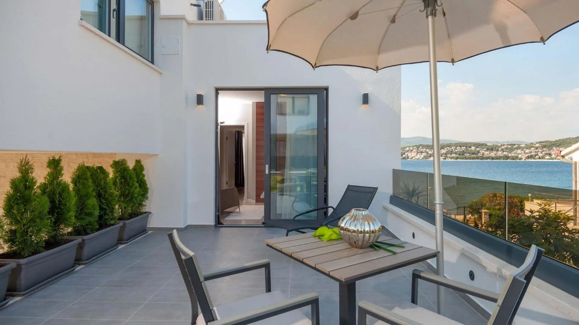 Villa Trogir Deluxe 1 6 Beautiful Bedrooms - Sea Front Private Pools - Sauna