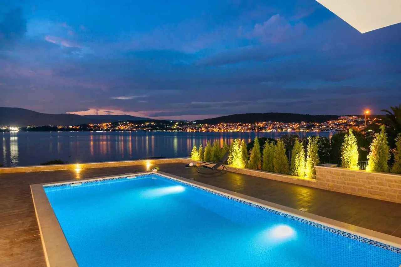 Villa Trogir Twins 1 Croatia