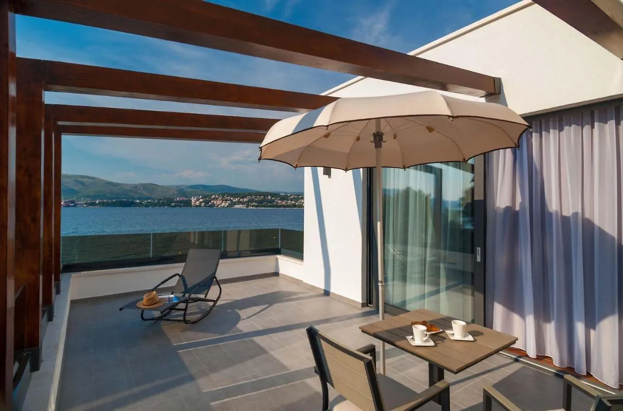 Villa Trogir Twins 1