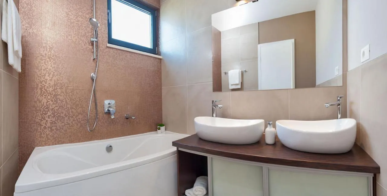 Villa Trogir Twins 1