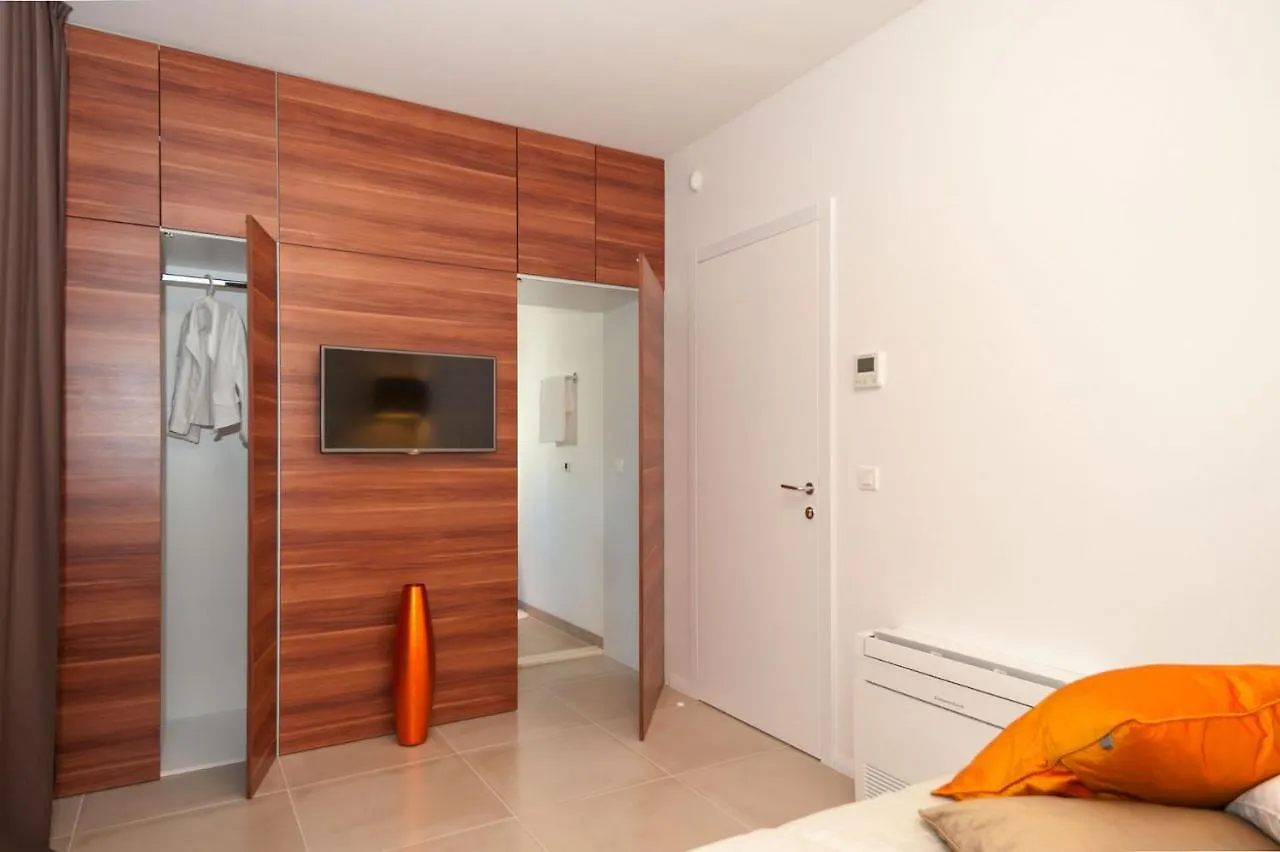 Villa Trogir Twins 1