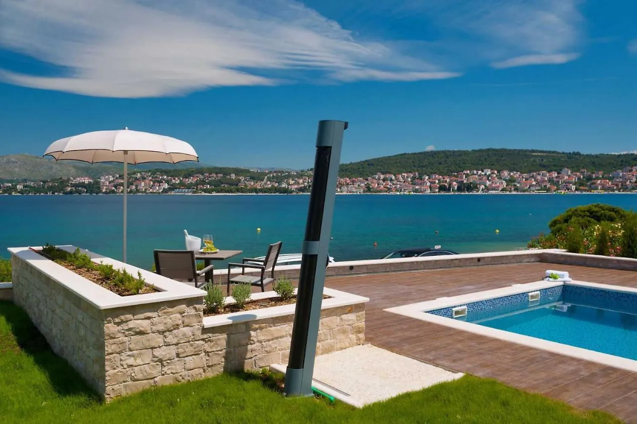 Villa Trogir Twins 1