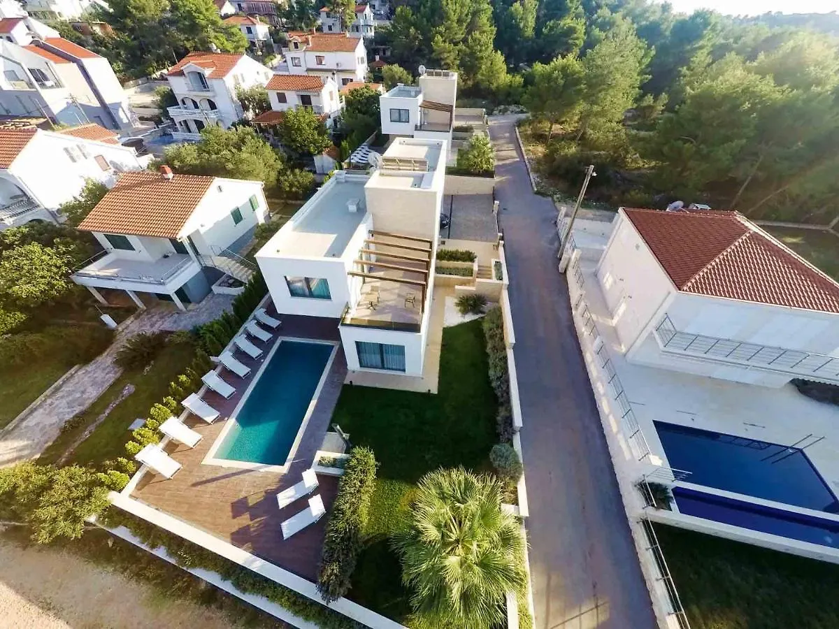 Villa Trogir Twins 1