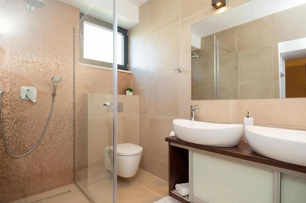 Villa Trogir Twins 1